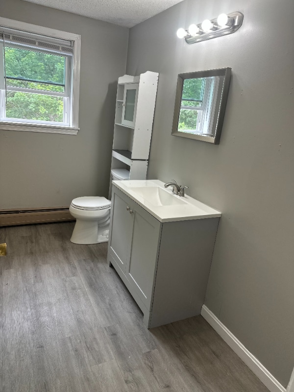 Building Photo - 8 Cornerbrook Cir