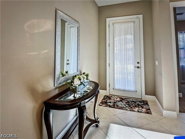 Building Photo - 12690 Fairington Way