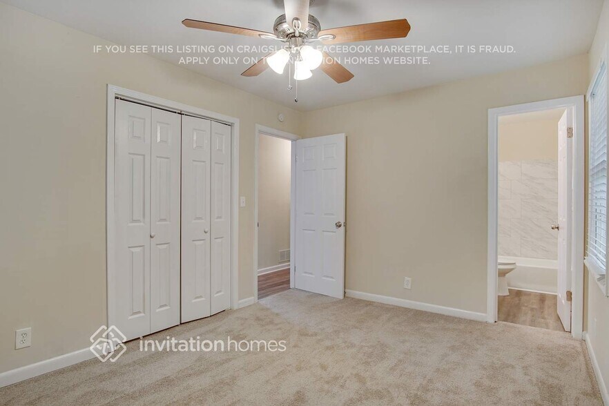 Building Photo - 4424 Malibu Dr