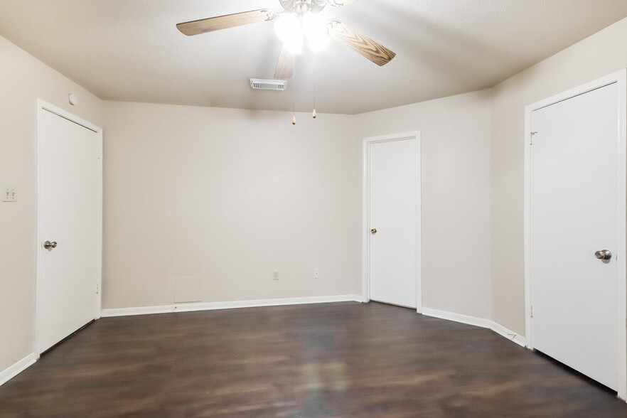 Building Photo - 4110 Bassingham Dr