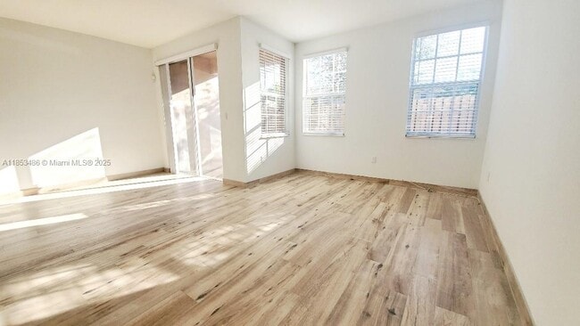 Building Photo - 265 Las Brisas Cir