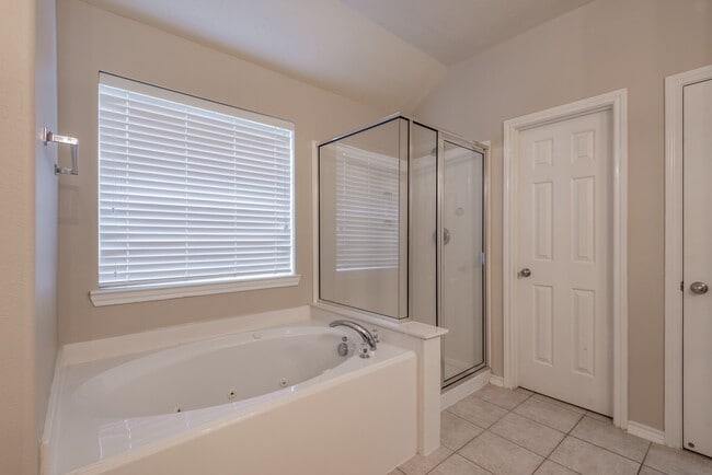 Building Photo - 6707 Topsfield Point Dr