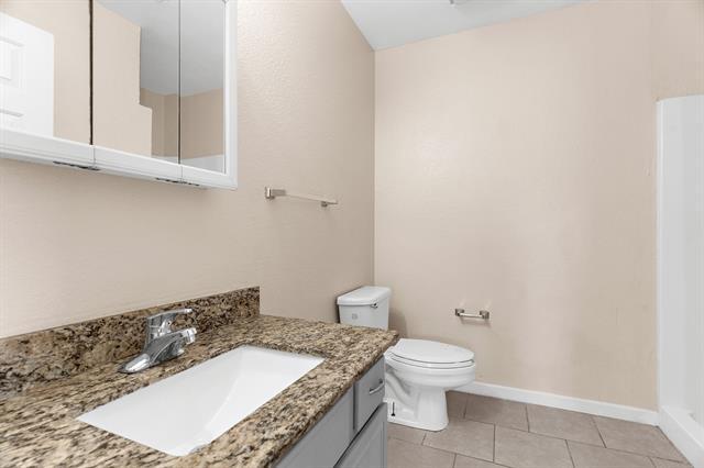 Building Photo - 1702 Manor Garden Mnr