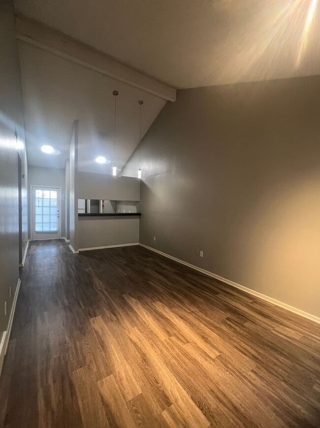 Interior Photo - Cedar Ridge