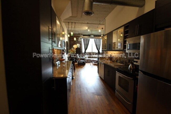 Building Photo - 172 Haynes St SW