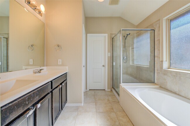 Building Photo - 3634 Goldleaf Trail Dr