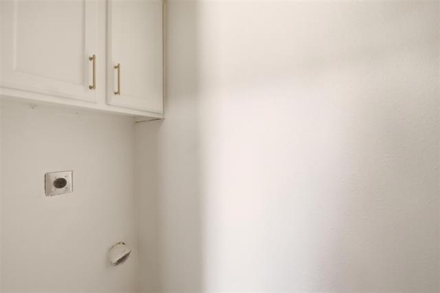 Building Photo - 908 Isbell Rd