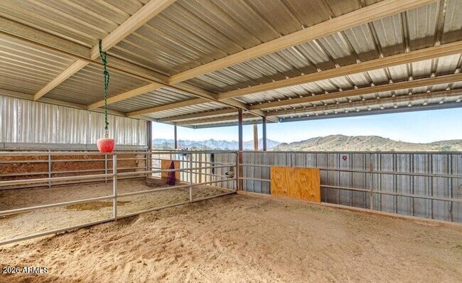 Building Photo - 3232 Carver Rd