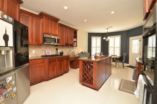 Building Photo - 1310 Wildwood Ln