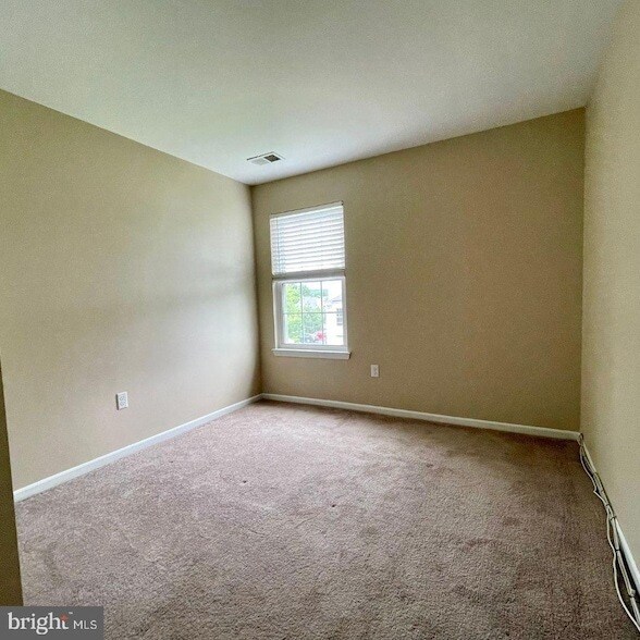 Building Photo - 1104 Mews Dr