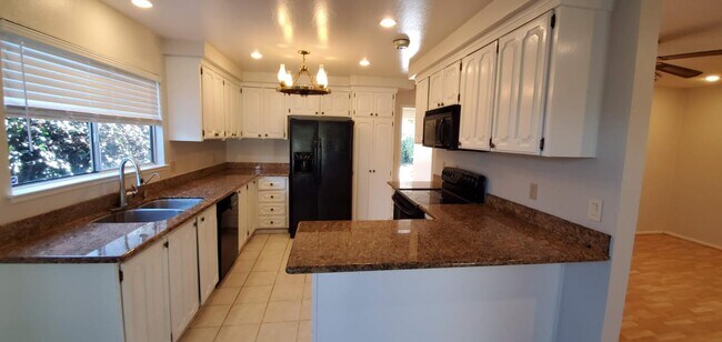 Building Photo - 7312 Phinney Way