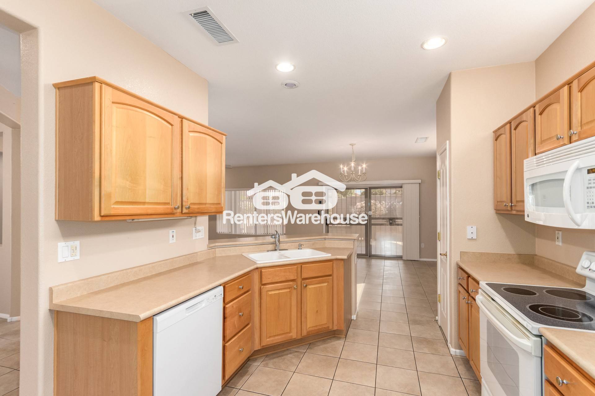 Building Photo - 15813 W Bridgewater Way