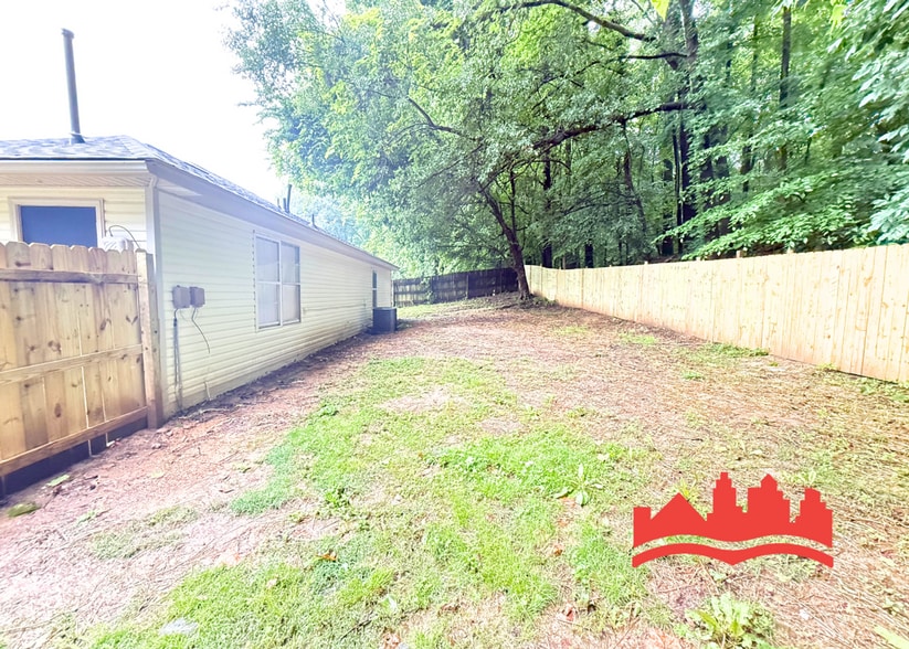 Building Photo - Fully Renovated 3BR/2BA Home – Move-In Ready!
