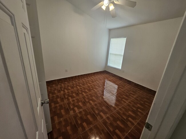 Building Photo - 536 Eagle Pointe S