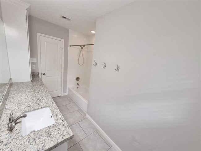 Building Photo - 10506 Chatterton Dr