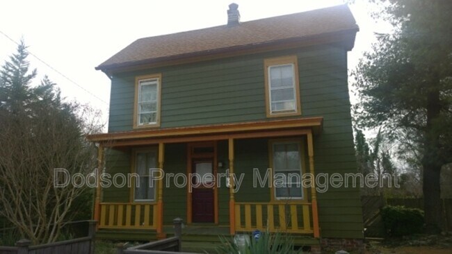 Primary Photo - 2121 5th Ave