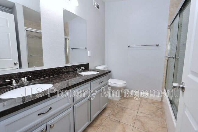 Building Photo - 2000 Belcot Rd