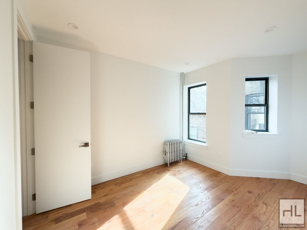 Building Photo - PROSPECT PLACE / Spacious Crown Heights Renovated 3-Bed 2-Bath / No Fee