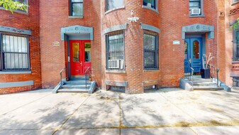 Building Photo - 88 Hammond St