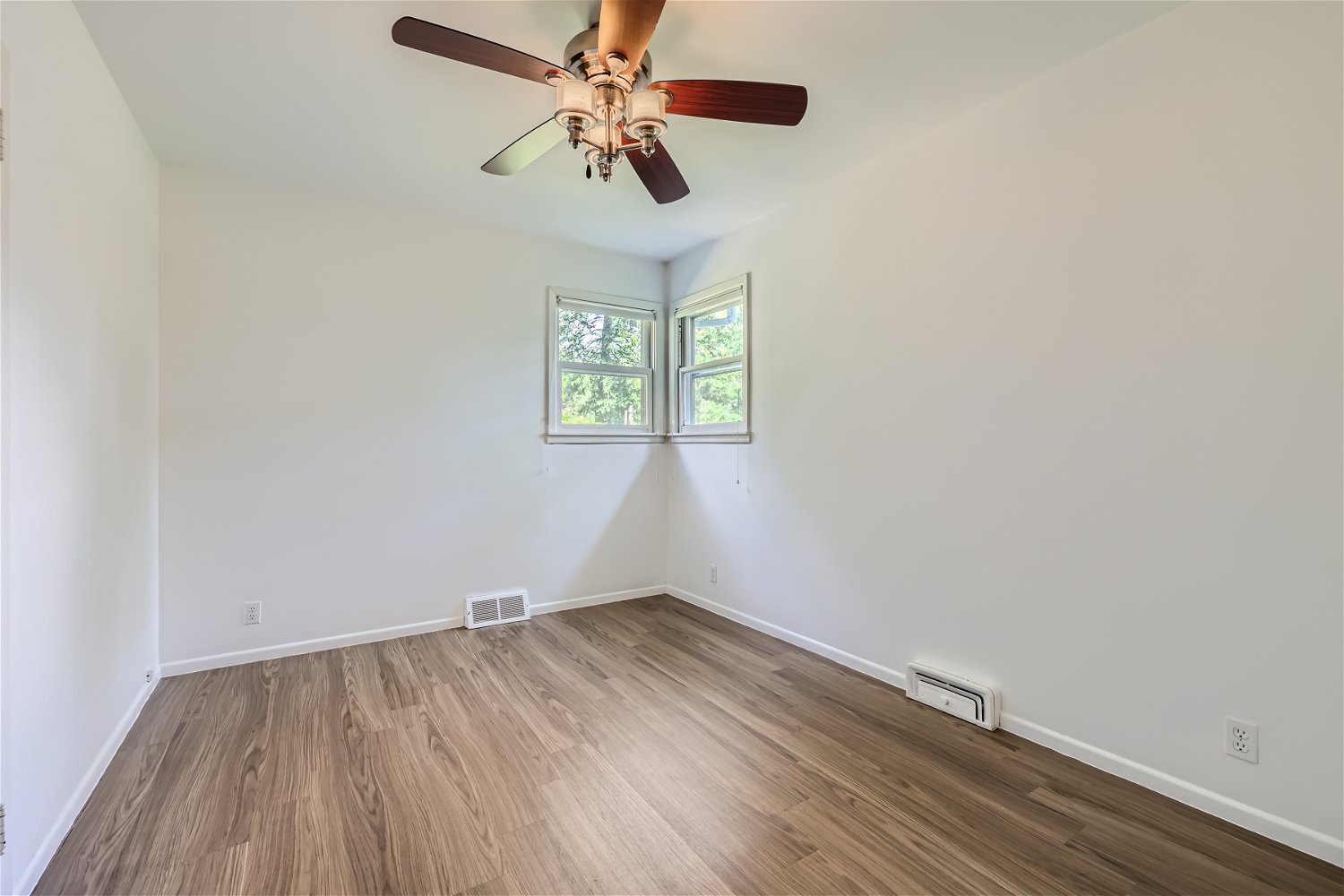 Building Photo - 4001 Tonkawood Rd