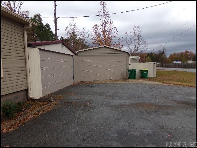 Building Photo - 2616 Kady Ln