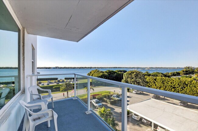 Building Photo - 3450 S Ocean Blvd