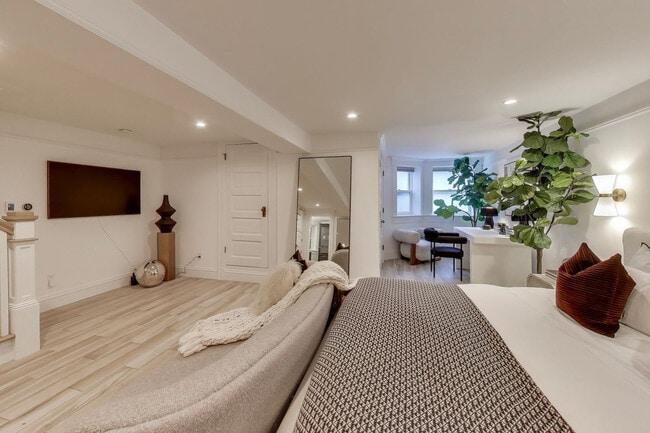 Building Photo - 2274 Fulton St