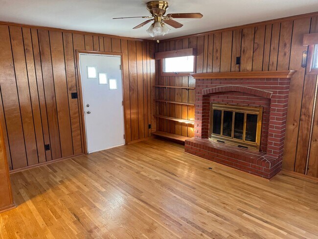 Building Photo - Adorable Waldo Location on Quiet Street