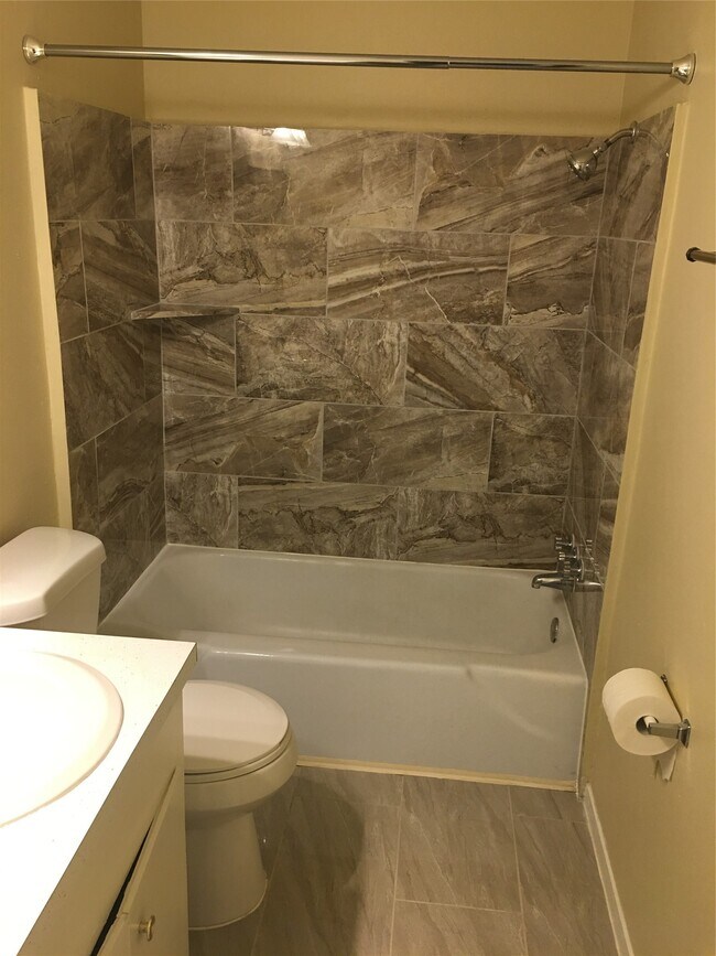 Building Photo - 4331 Smooth Oak Ln