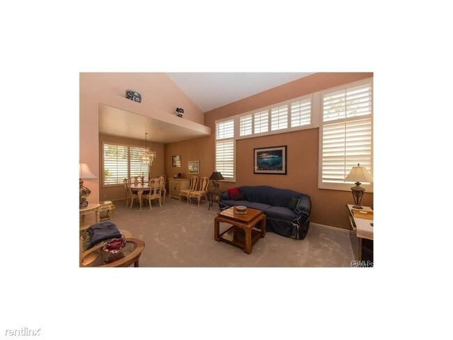 Building Photo - 9878 Via Esperanza