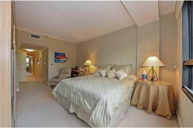 Building Photo - 251 Crandon Blvd