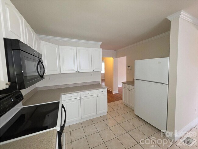 Building Photo - 356 Melbourne Ct