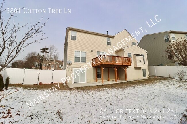 Building Photo - Beautiful 5 Bedroom SFH in Family Friendly...