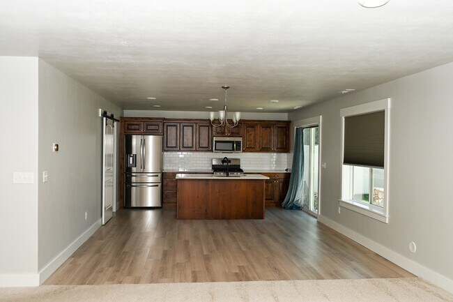 Building Photo - 1254 W 290 S