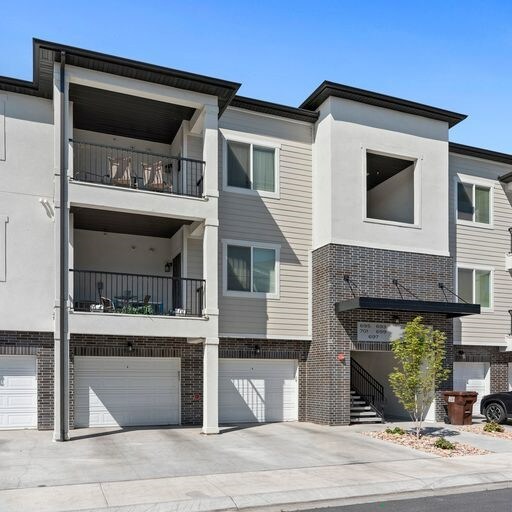 Building Photo - 673 N 380 W