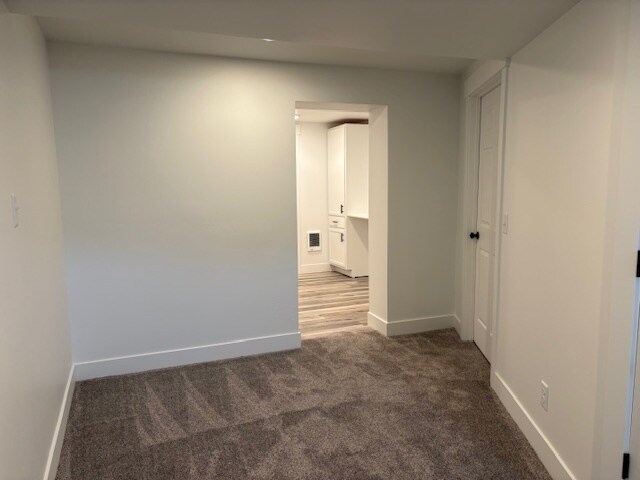 Building Photo - Newly remodeled house near the mall