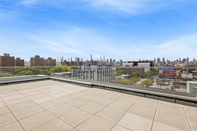 Building Photo - 23-09 Broadway