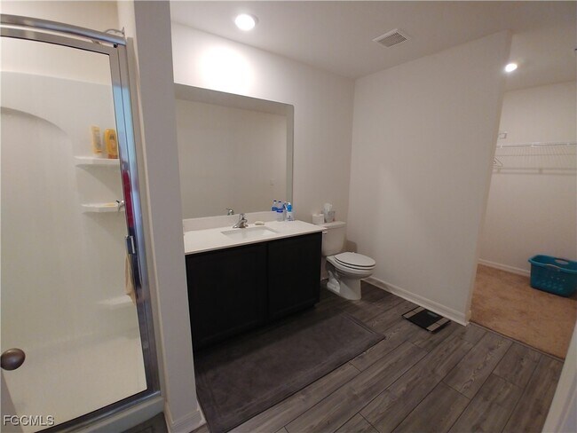 Building Photo - 4204 NW 39th St