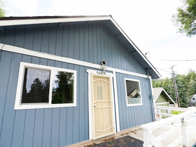 Building Photo - 26425 Lake Forest Dr