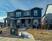 Building Photo - Painted Prairie 3bd 2.5ba paired house by DIA!
