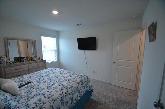 Building Photo - 13706 Mussel Rn