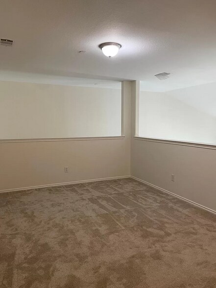 Building Photo - 1165 Sophia St