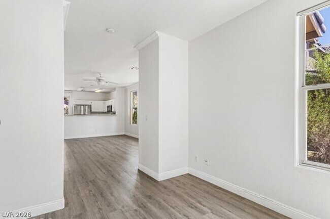 Building Photo - 2520 Bottle Palm Ct