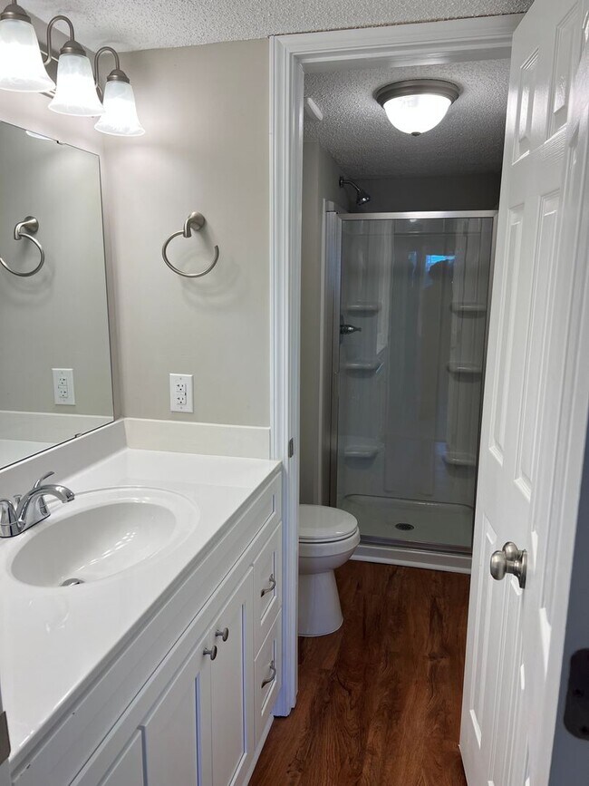 Building Photo - bg0716