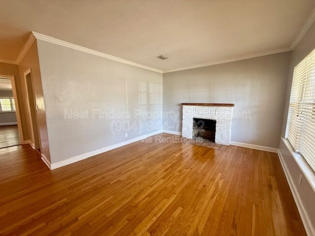 Building Photo - 5252 Rollins Ave