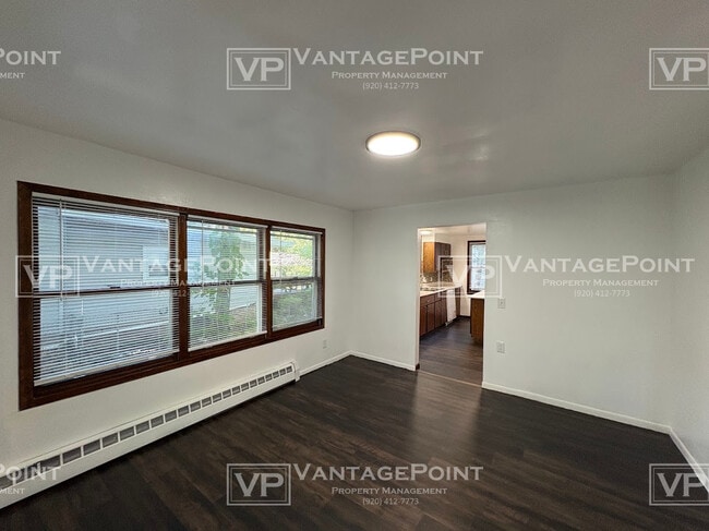 Building Photo - 206 Amory St