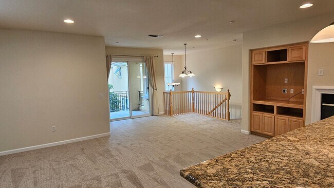 Building Photo - The Courtyards at Dublin Ranch 2Bed/2 Full Bath