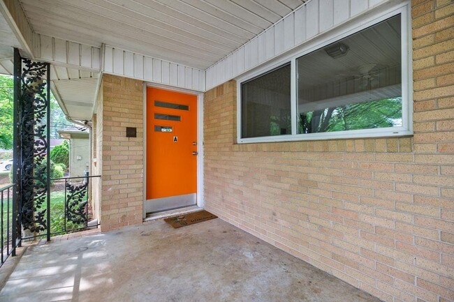 Building Photo - 119 Driftwood Pl