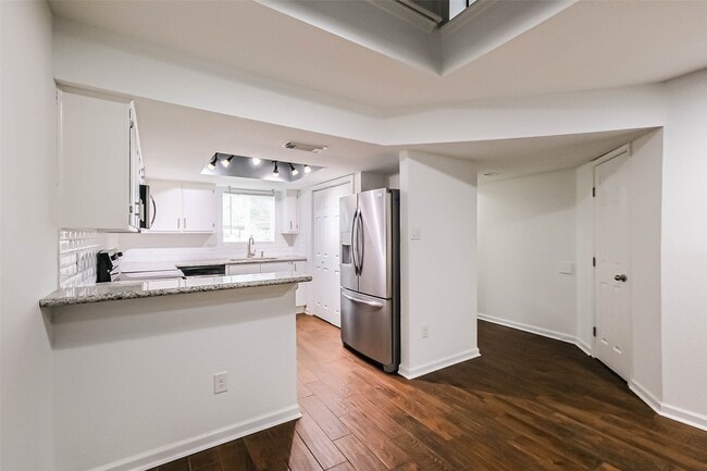 Building Photo - 5005 Georgi Ln