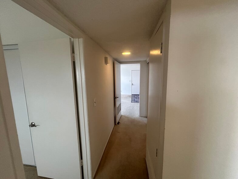 Hallway - 25925 Oak St